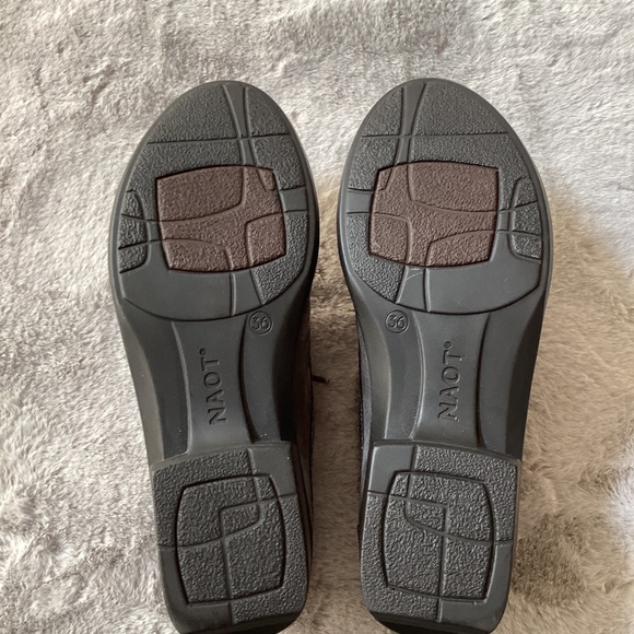 NWOT 2 pairs of Naot lace up leather shoes size 36 burgundy and grey - Picture 8 of 8